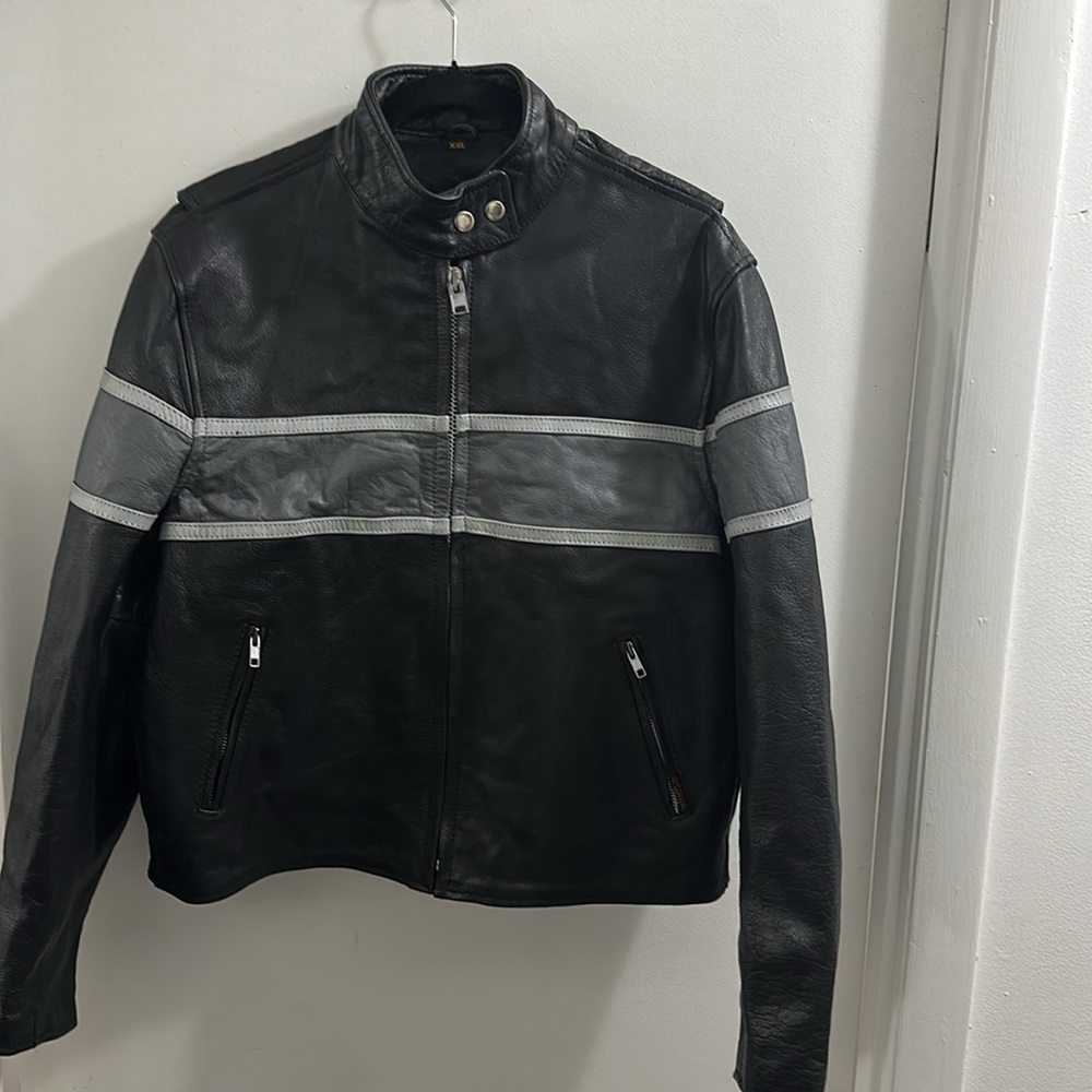 Mens Leather Motorcycle Jacket Y2K with Fitted Design